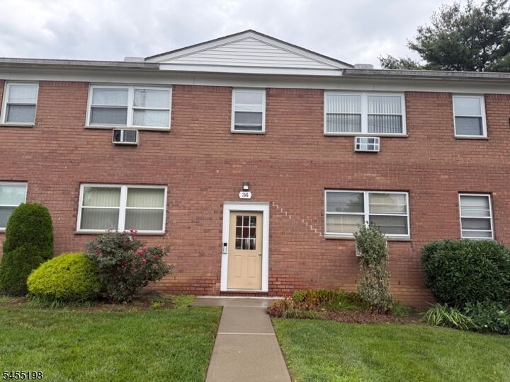 Property Photo:  36 Knox Ter  NJ 07470 