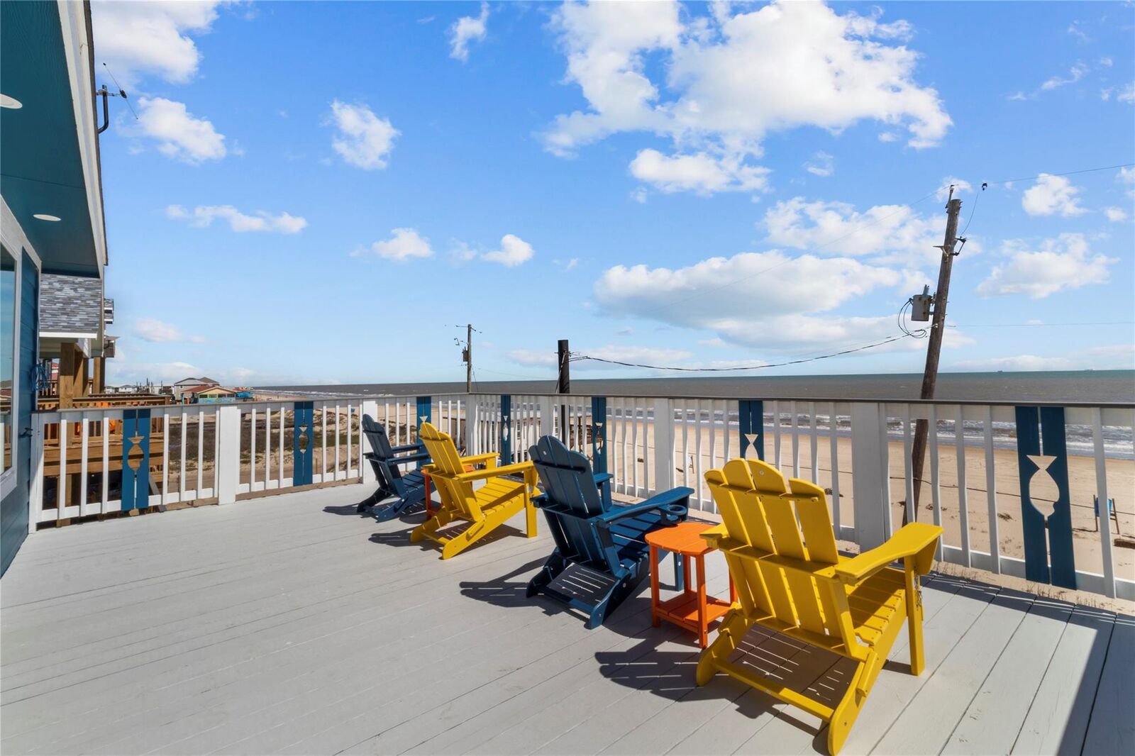 Property Photo: 622 Fin Alley TX 77541