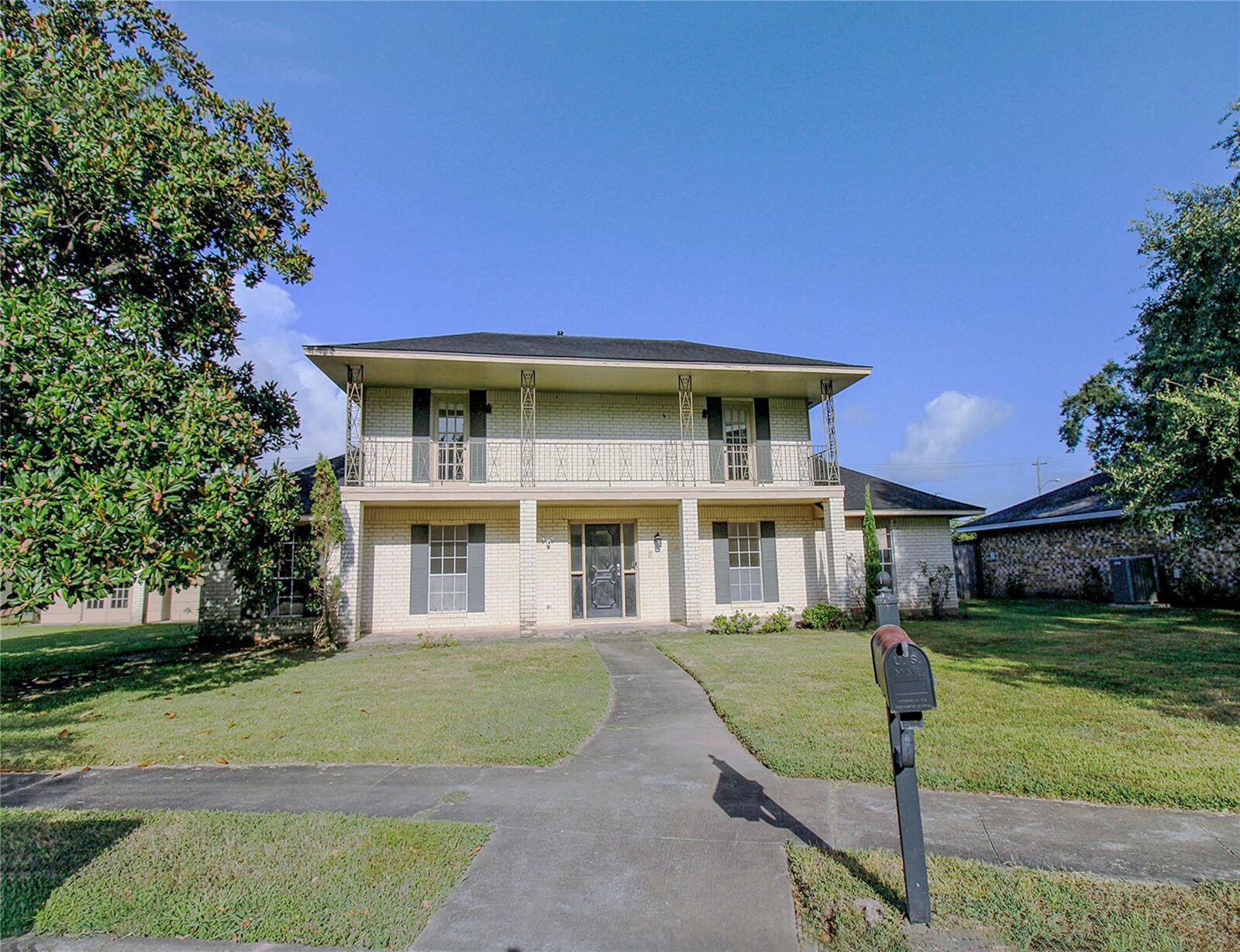 Property Photo:  2 Elm Place  TX 77515 