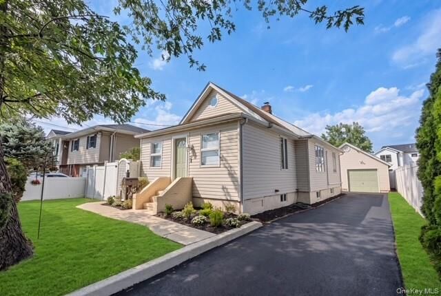 Property Photo:  31 Cherry Avenue  NY 11714 