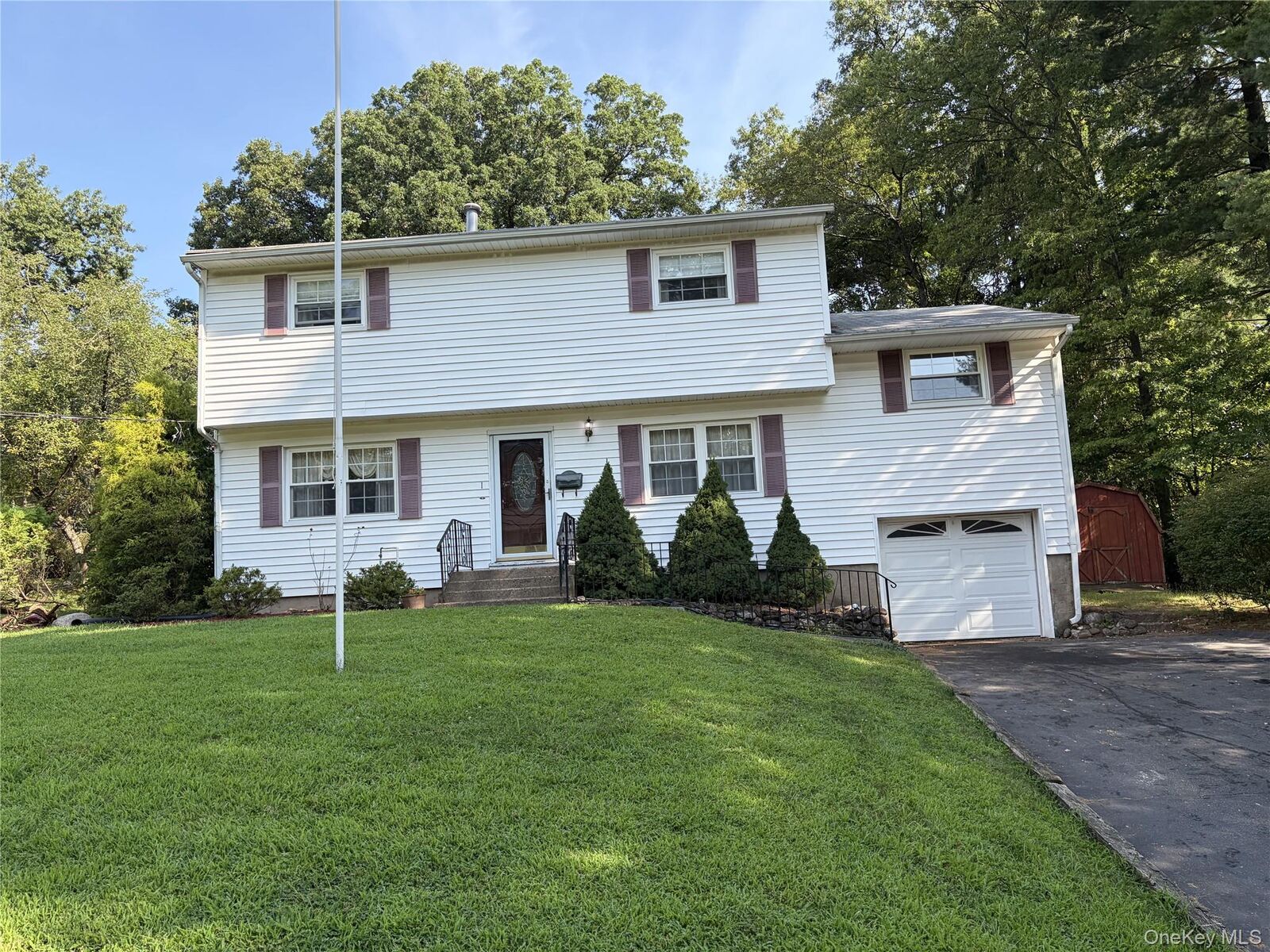 Property Photo:  1 Marion Court  NY 10956 