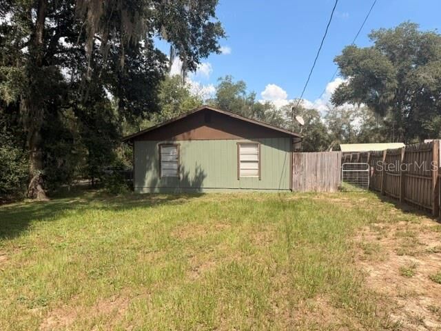 Property Photo:  40950 W 9th Avenue  FL 32784 