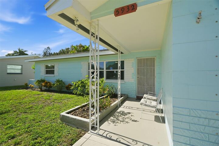 Property Photo:  5932 19th Avenue S  FL 33707 