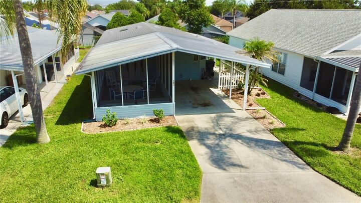 Property Photo: 50989 Highway 27 182 FL 33897