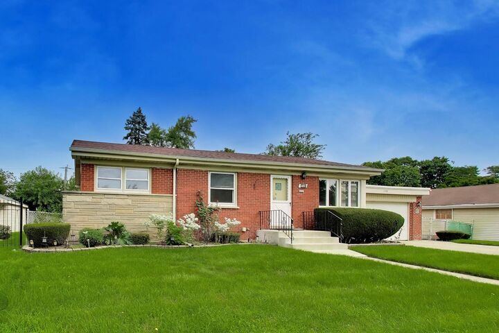 Property Photo:  7338 Beckwith Road  IL 60053 