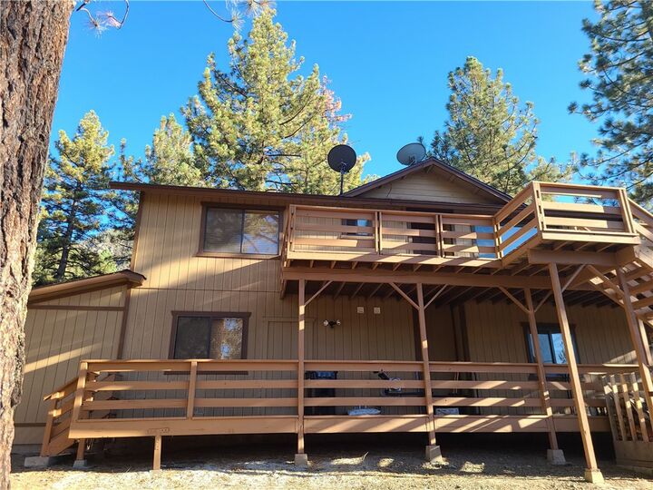 Property Photo: 15329 Acacia Way CA 93222