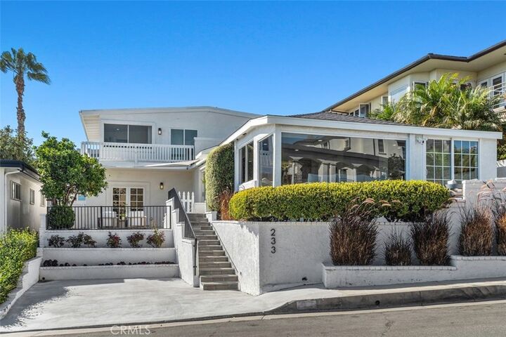 Property Photo:  233 Santa Ana  CA 92663 