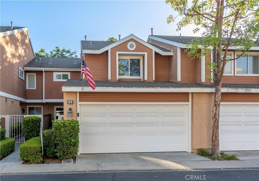 Property Photo:  43 Sandalwood 94  CA 92656 