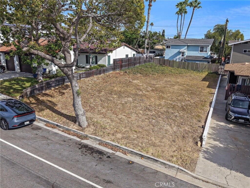 Property Photo:  110 Avenida Dolores  CA 92672 