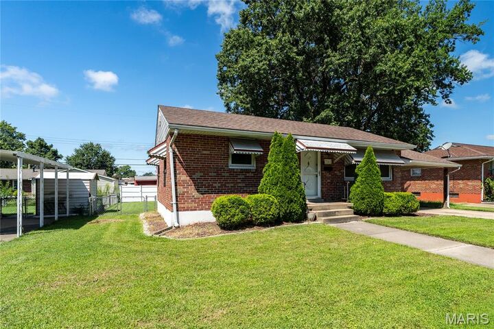 Property Photo: 3161 Carlson Avenue IL 62040