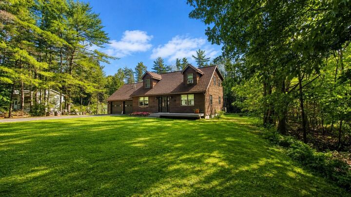 Property Photo:  9 Pine Grove Avenue  ME 04401 