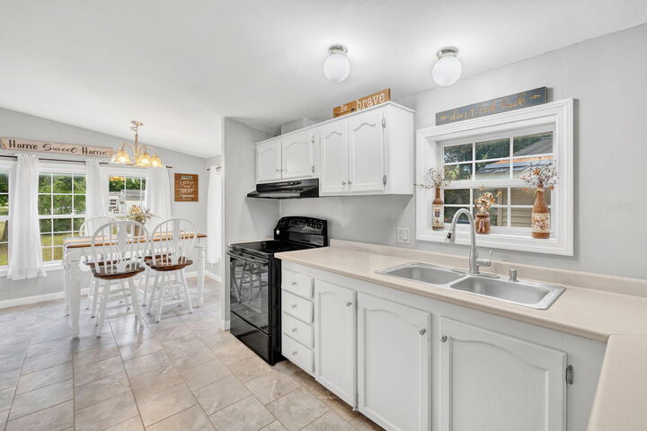 Property Photo:  39 Cressy Avenue  ME 04401 
