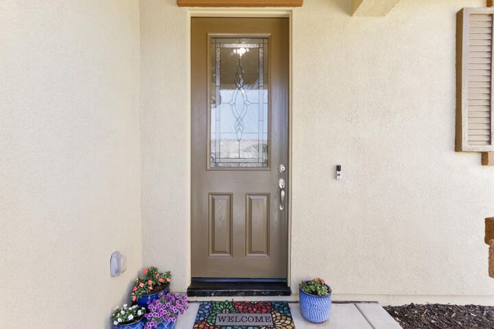 Property Photo: 1164 Kanon Clover Way CA 95648