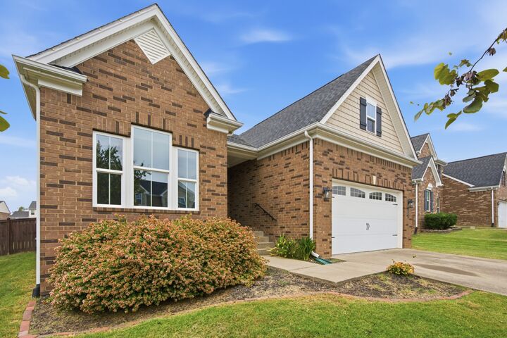 Property Photo: 2254 Broadway St TN 37135
