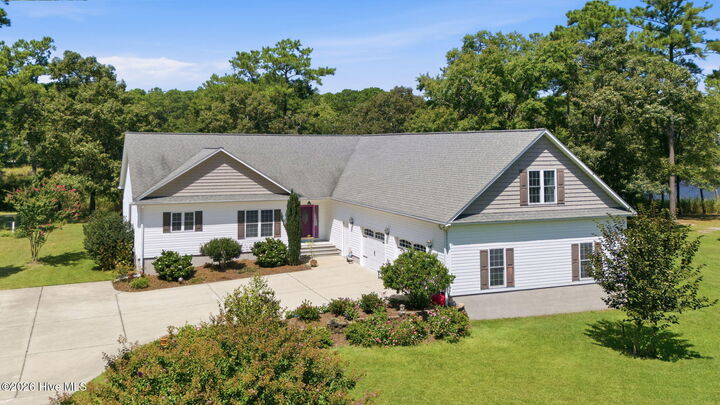 Property Photo:  2774 Browns Creek Road  NC 28556 