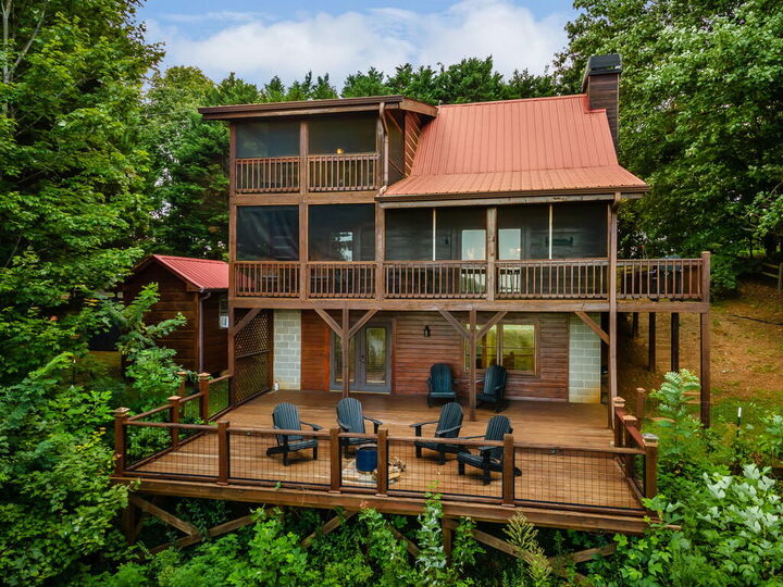 Property Photo: 11 Amy Creek GA 30540