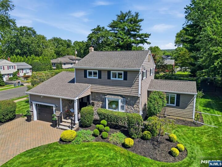 Property Photo:  7 Asmus Road  NJ 07624 