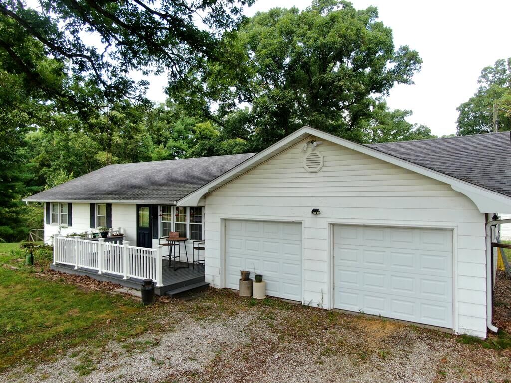 Property Photo: 21286 State Highway 11 MO 63501