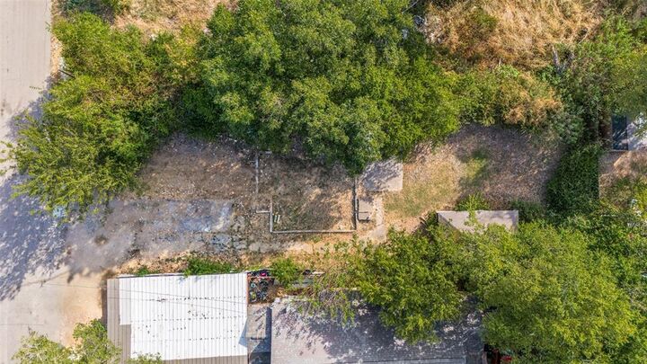 Property Photo:  2706 Prosperity Avenue  TX 75216 