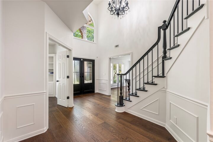 Property Photo:  211 El Contento Drive  AR 72712 