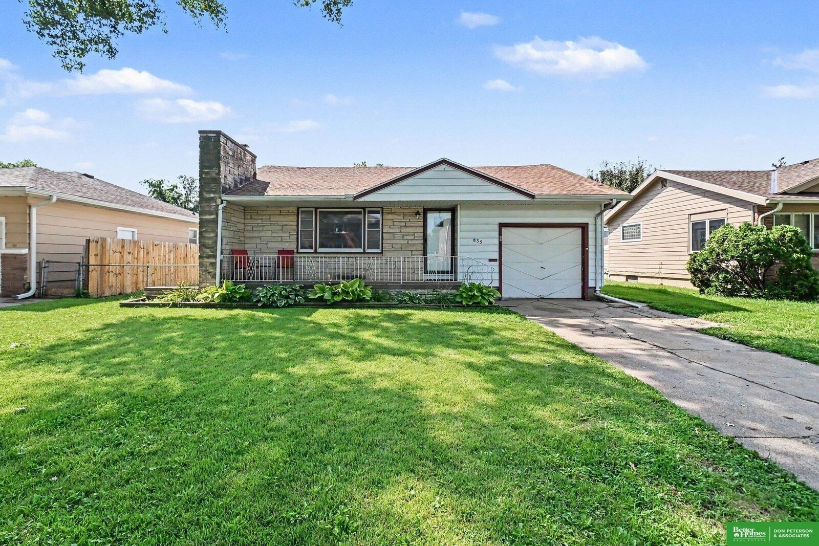Property Photo:  835 W 11th Street  NE 68025 