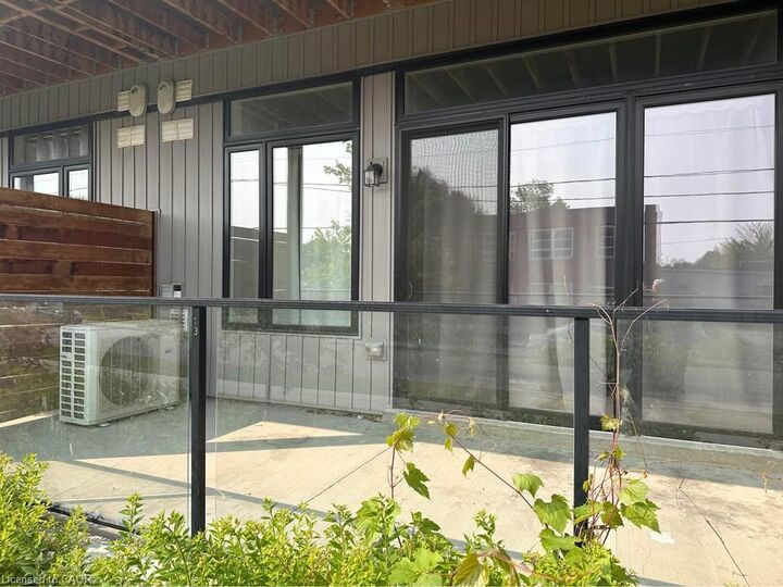 Property Photo:  85 Morrell Street 113  ON N3T 4J6 