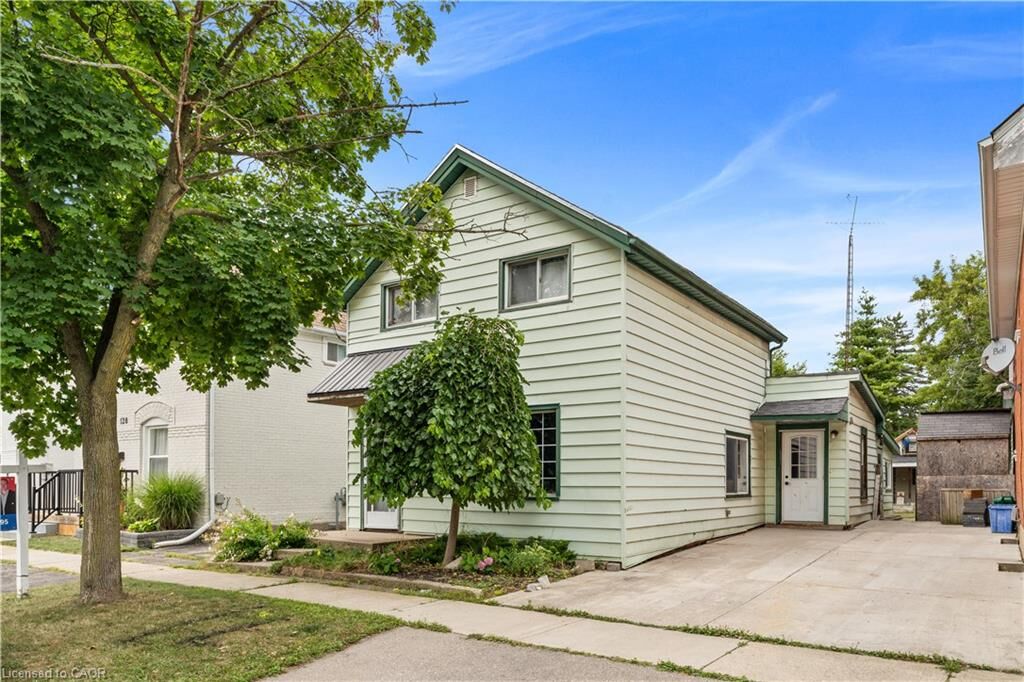 Property Photo:  126 Cayuga Street  ON N3S 1X4 