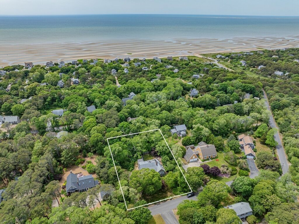 Property Photo:  65 Pilgrims Path  MA 02642 