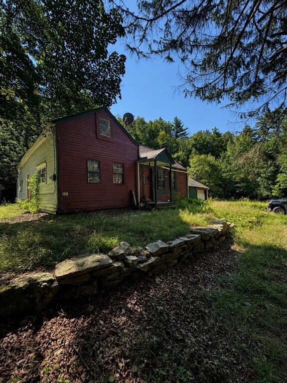 Property Photo:  62 E Chestnut Hill Rd  MA 01351 