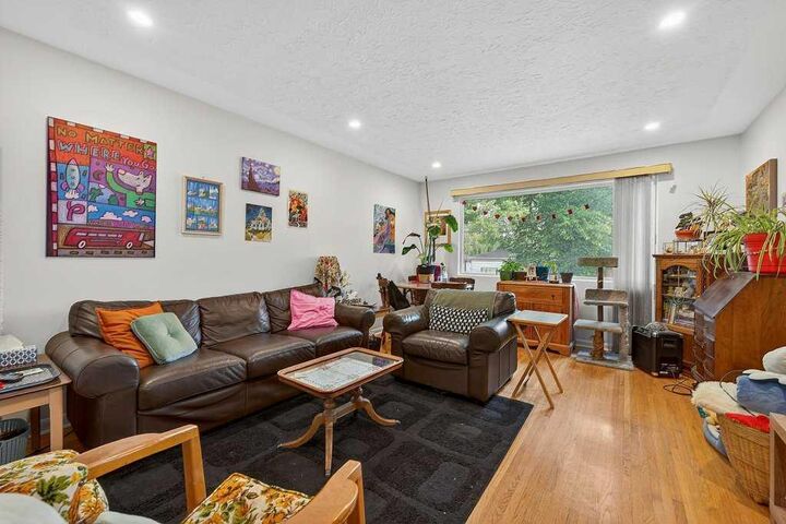 Property Photo: A&B, 319 37 Street SW A&Ampb AB T3C 1R5