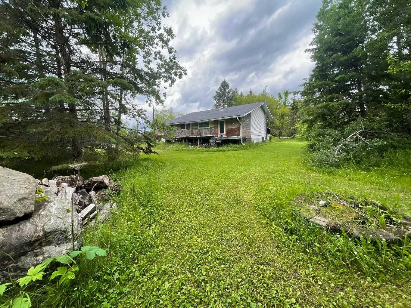 Property Photo:  4626 Cherry Wood Drive  AB T9M 1P5 