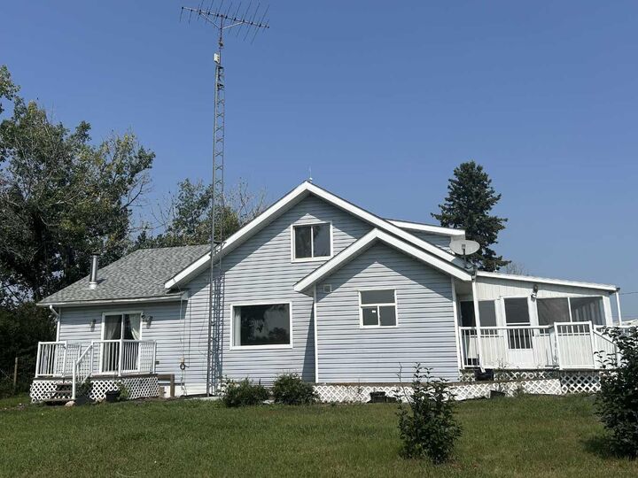 Photo de la propriété:  225074 583 Highway  AB T0M 2A0 