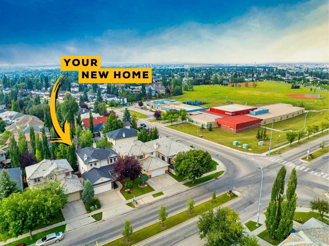 Property Photo:  3414 Douglasdale Boulevard SE  AB T2Z 3A8 