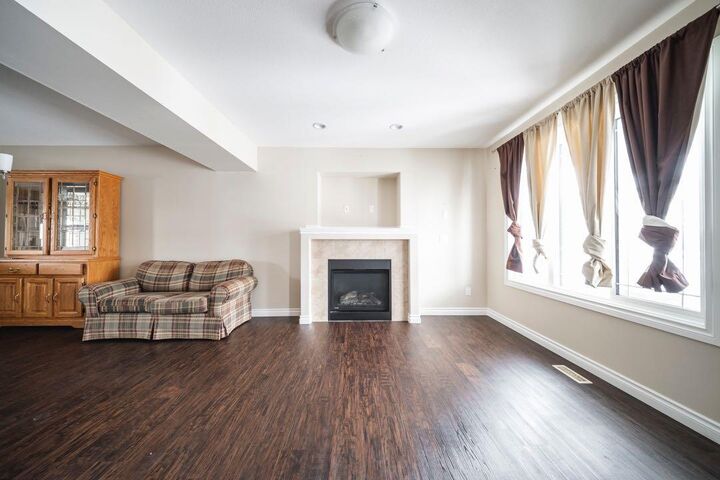Property Photo:  240 Comeau Crescent  AB T9K 2X8 
