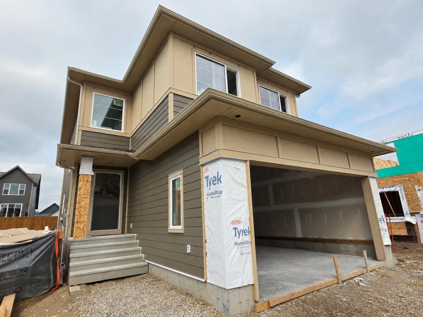 Property Photo:  27 Creekside Rise SW  AB T2X 5V9 