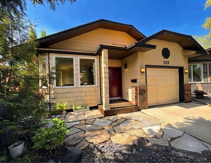 Property Photo: 123 Sunmills Place SE AB T2X 2R1
