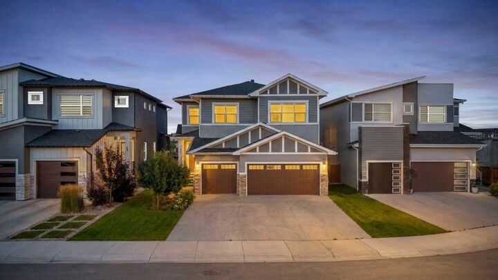 47 Waterford Heights — photo 1