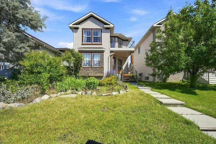 Property Photo:  100 Coventry Road NE  AB T3K 5T4 