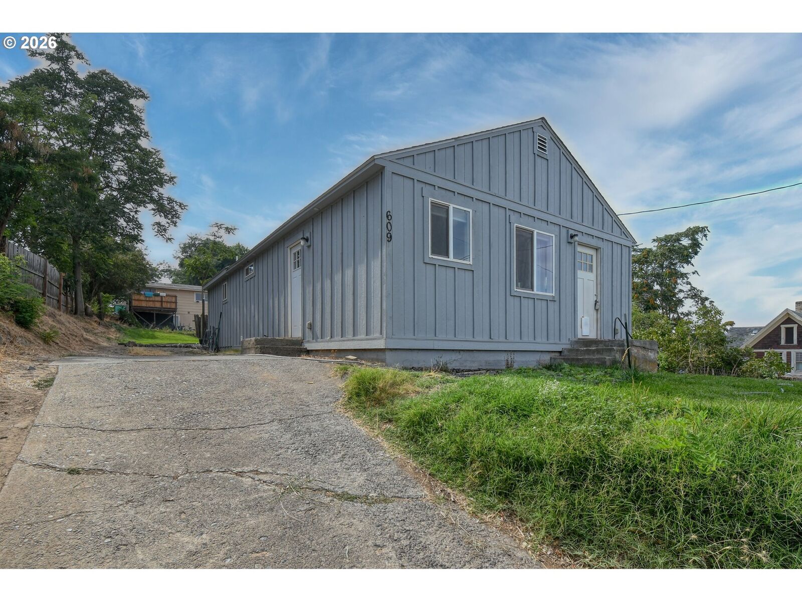 Property Photo:  609 SE 8th St  OR 97801 