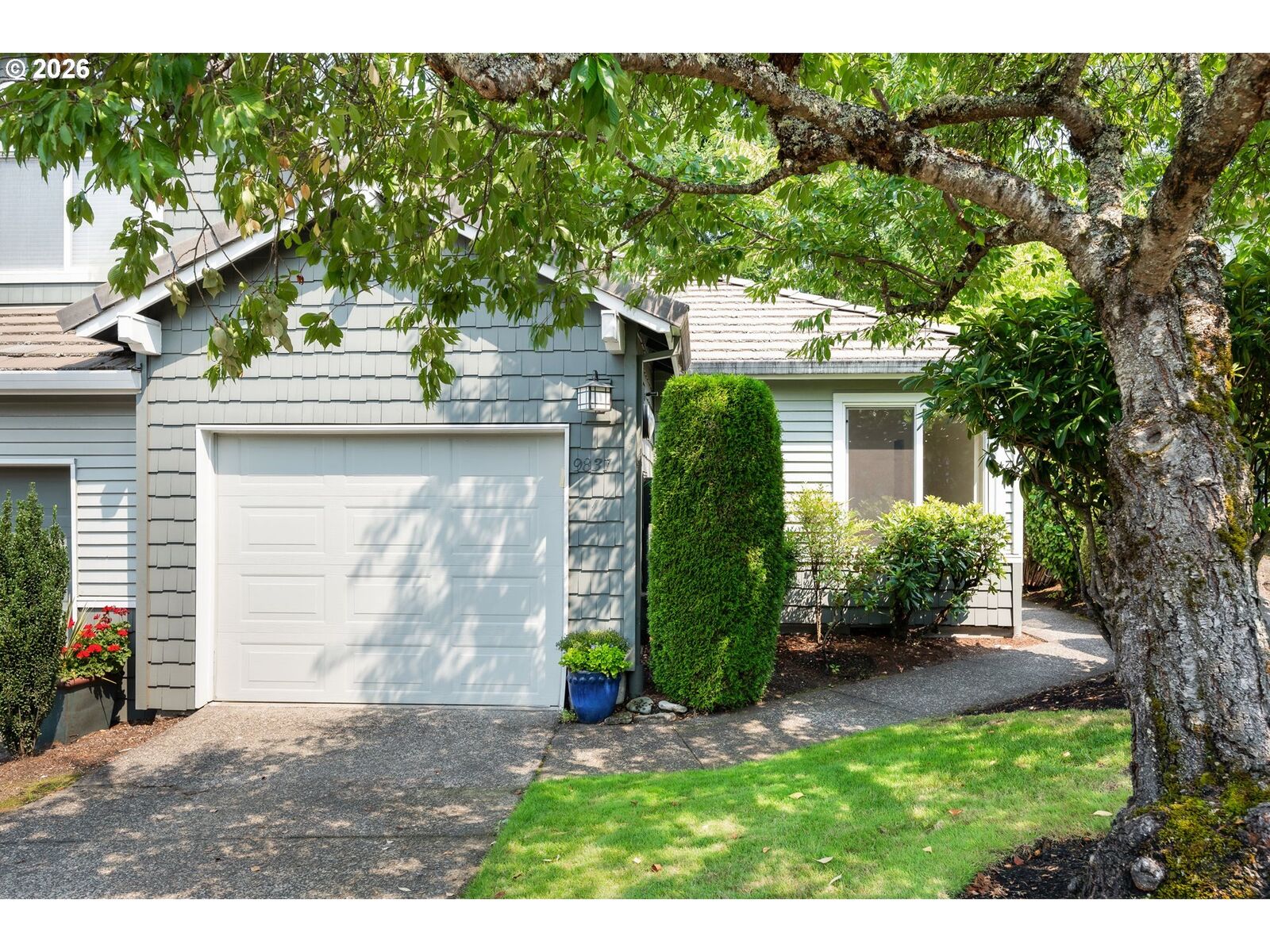 Property Photo: 9837 NW Silver Ridge Loop NW OR 97229