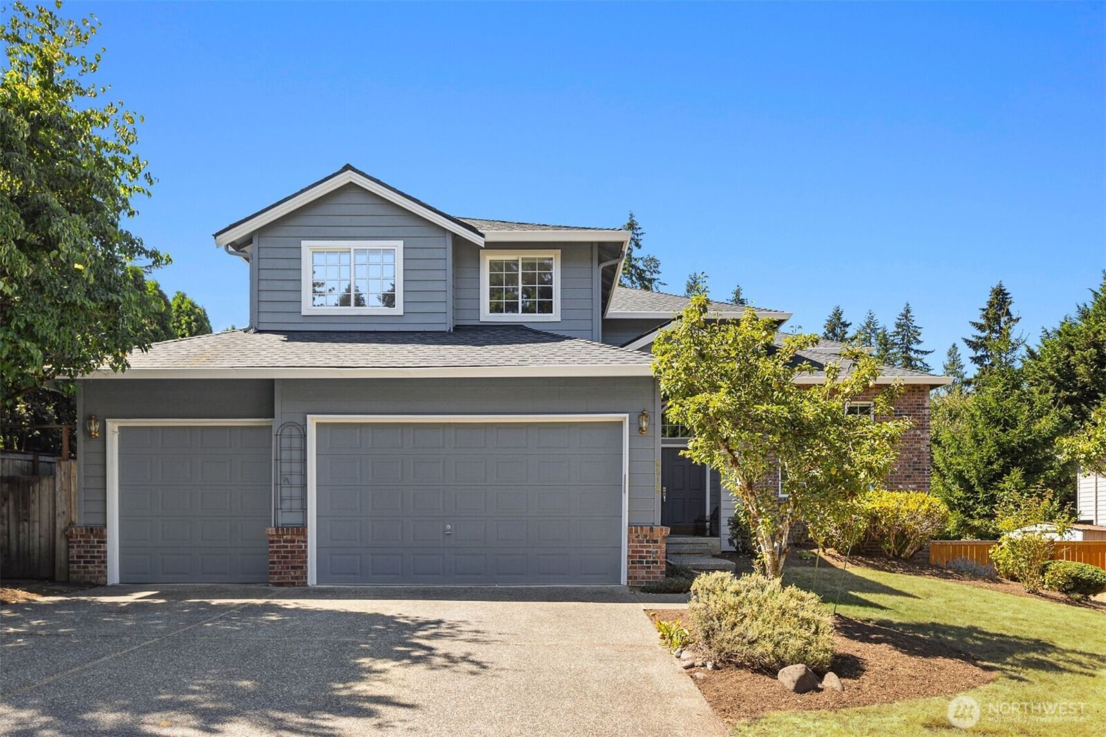 Property Photo:  6515  127th Lane NE  WA 98033 