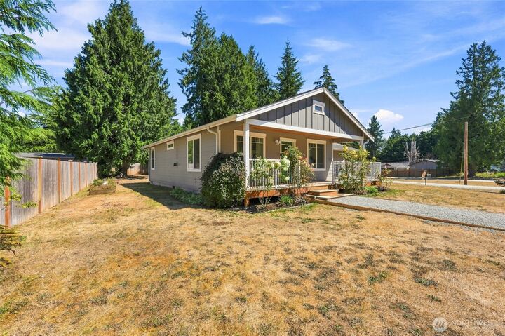 Property Photo: 1087 Idlewood Drive WA 98282
