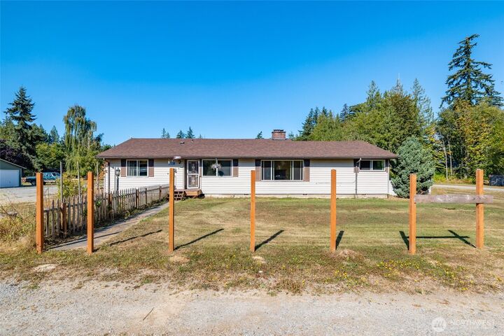 Property Photo: 849 Burlingame Road WA 98274