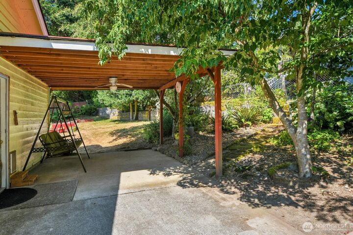 Property Photo:  1906  114th Drive SE  WA 98258 