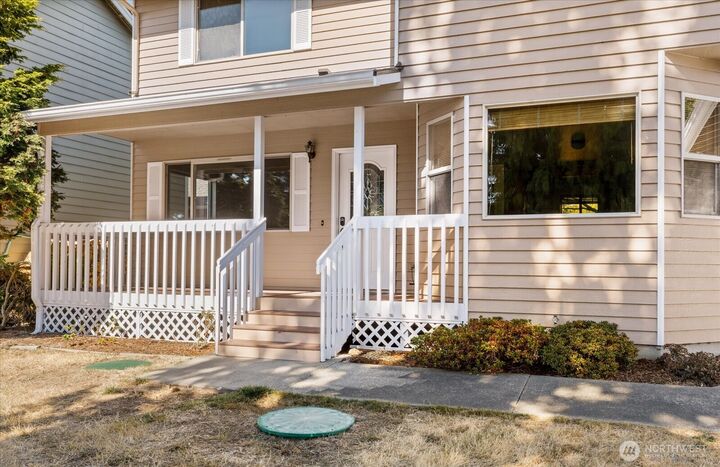 Property Photo:  1279  Halsey Drive  WA 98239 