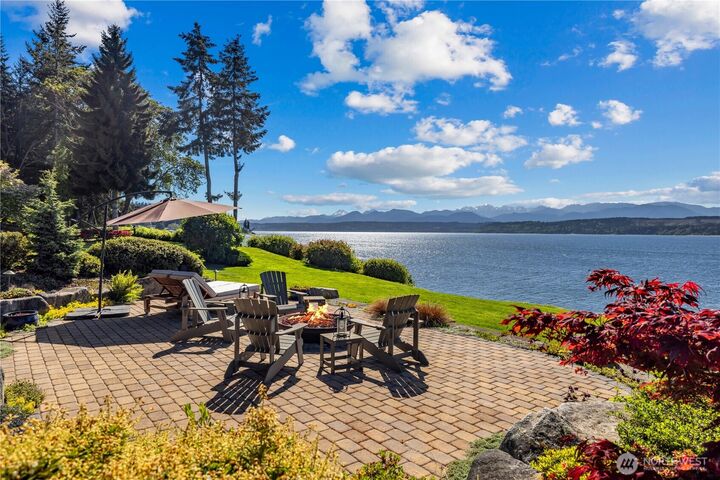 Property Photo: 165 NE Kinman Road WA 98370