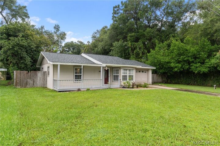 Property Photo: 6094 E Penrose Street FL 34452