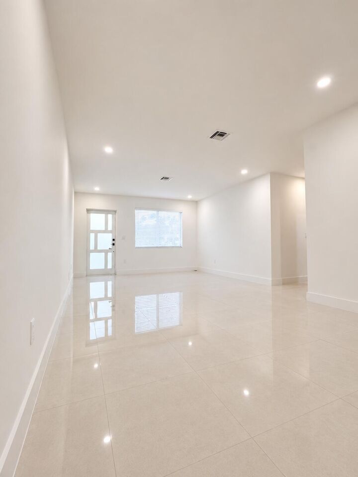 Property Photo:  345 Pinehurst Road  FL 33461 