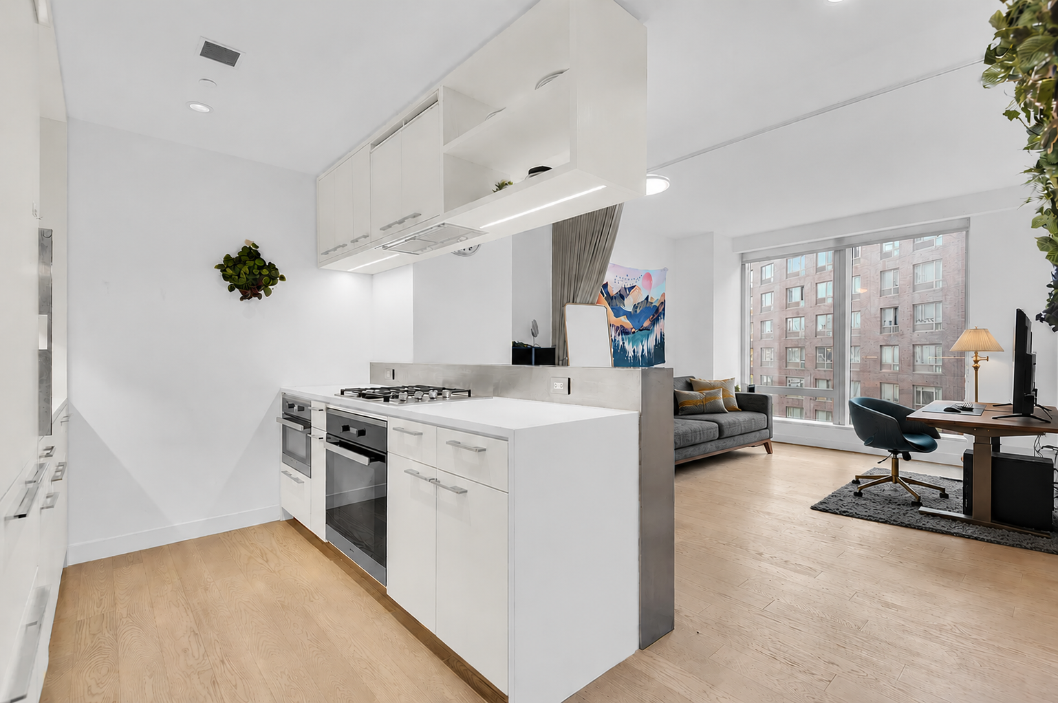 Property Photo:  252 South Street 11F  NY 10002 