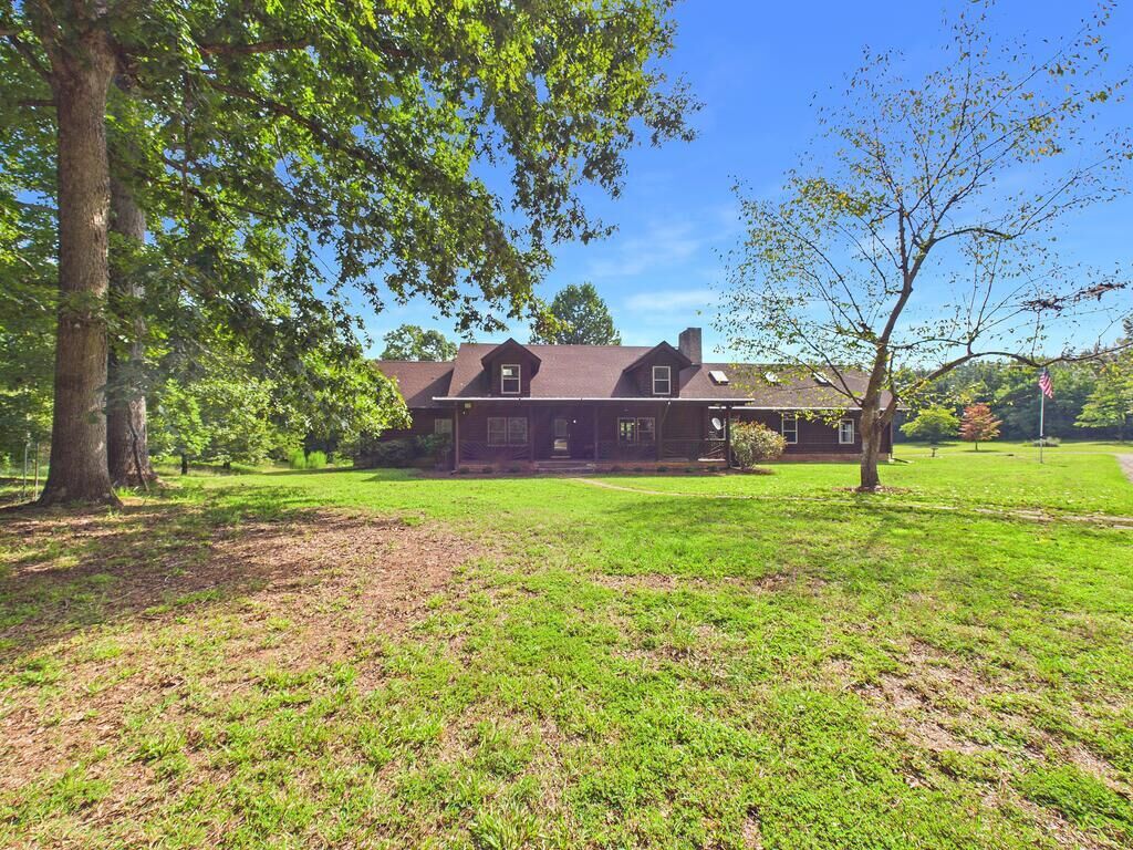 Property Photo:  1323 Old Peachtree Road  VA 23942 